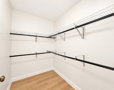 2912 White Thorn Circle - Photo Thumbnail 18