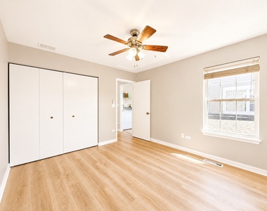 2912 White Thorn Circle - Photo Thumbnail 16