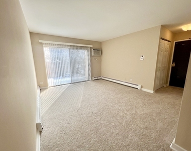 1461 N Winslowe Drive - Photo Thumbnail 2