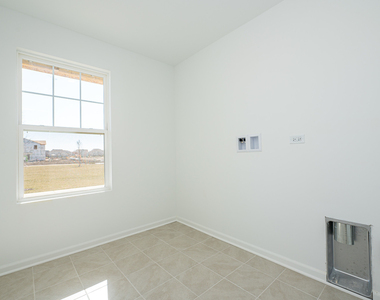 4283 Chelsea Manor Circle - Photo Thumbnail 4
