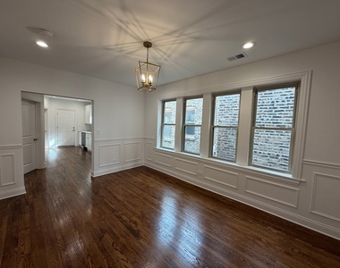 7825 S Wood Street - Photo Thumbnail 5