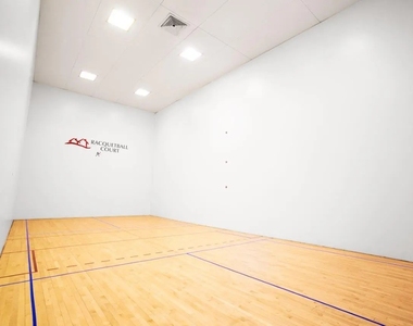4304 Chesapeake Drive - Photo Thumbnail 32