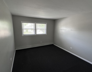 14500 Cottage Grove Avenue - Photo Thumbnail 10