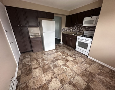 14500 Cottage Grove Avenue - Photo Thumbnail 3