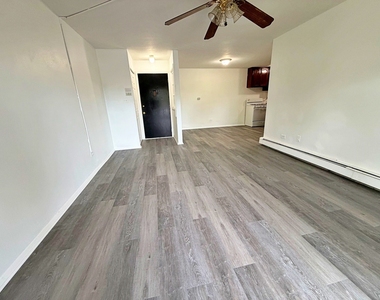841 Blossom Lane - Photo Thumbnail 2