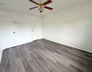 841 Blossom Lane - Photo Thumbnail 9