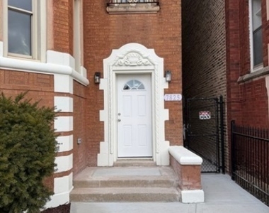 7825 S Wood Street - Photo Thumbnail 1