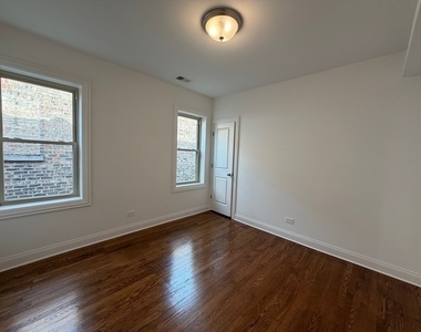 7825 S Wood Street - Photo Thumbnail 8