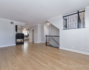 850 Shandrew Drive - Photo Thumbnail 4