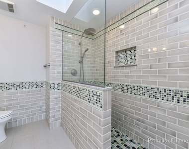 850 Shandrew Drive - Photo Thumbnail 18