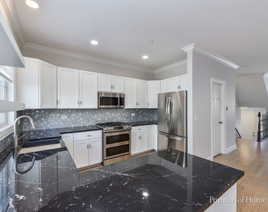 850 Shandrew Drive - Photo Thumbnail 7