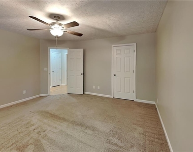 628 Bluff Drive - Photo Thumbnail 7