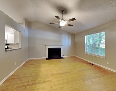 628 Bluff Drive - Photo Thumbnail 3