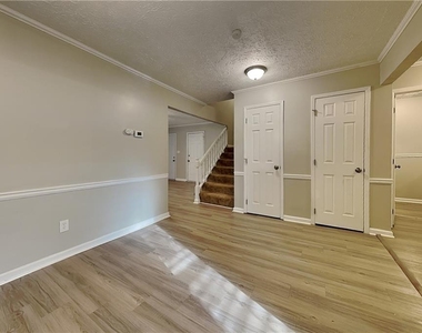 2075 Pinella Drive - Photo Thumbnail 5