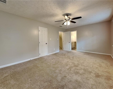 2075 Pinella Drive - Photo Thumbnail 6