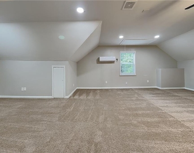 2075 Pinella Drive - Photo Thumbnail 16