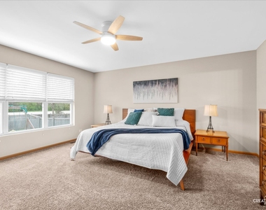 2772 Cranston Circle - Photo Thumbnail 10