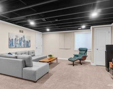 2772 Cranston Circle - Photo Thumbnail 17
