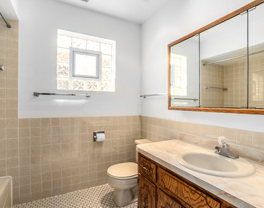 6120 W Eastwood Avenue - Photo Thumbnail 7