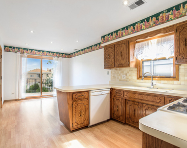 6120 W Eastwood Avenue - Photo Thumbnail 4