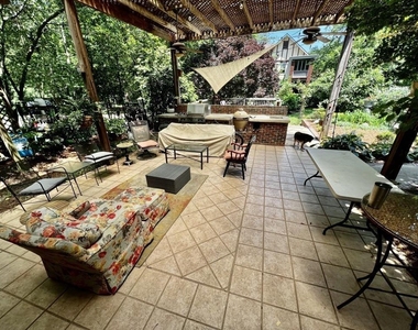 544 E Ponce De Leon Avenue - Photo Thumbnail 10