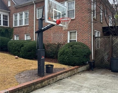 544 E Ponce De Leon Avenue - Photo Thumbnail 13