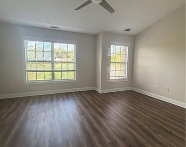 6035 Bayrose Circle - Photo Thumbnail 13