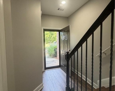 6035 Bayrose Circle - Photo Thumbnail 2