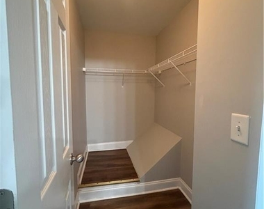 6035 Bayrose Circle - Photo Thumbnail 15