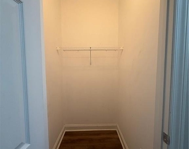 6035 Bayrose Circle - Photo Thumbnail 21
