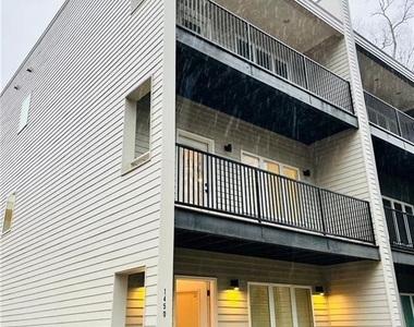 1445 Walker Pl Se - Photo Thumbnail 12