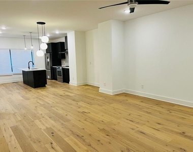 1445 Walker Pl Se - Photo Thumbnail 11