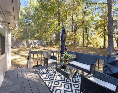 4041 Woodbridge Court - Photo Thumbnail 24