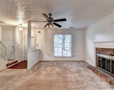 3241 Shadow Walk Lane - Photo Thumbnail 3