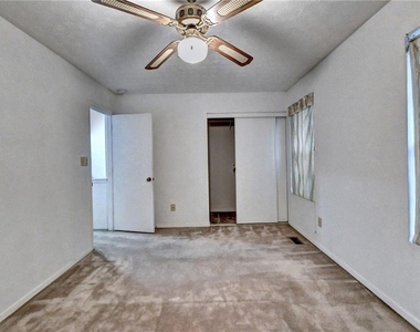 3241 Shadow Walk Lane - Photo Thumbnail 20