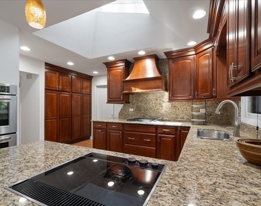 2821 Covert Road - Photo Thumbnail 14
