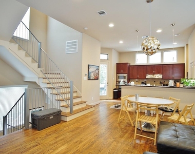 818 Lester Street - Photo Thumbnail 7