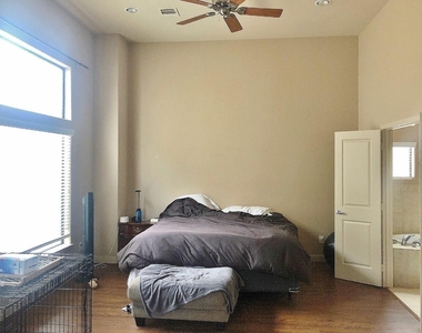 818 Lester Street - Photo Thumbnail 14