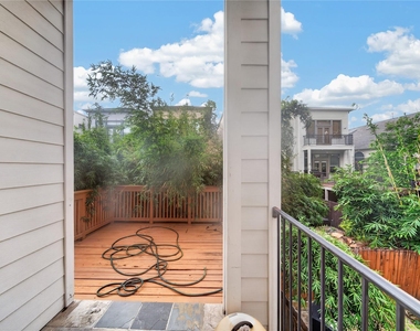 818 Lester Street - Photo Thumbnail 45