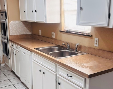8343 Sterlingshire Street - Photo Thumbnail 17