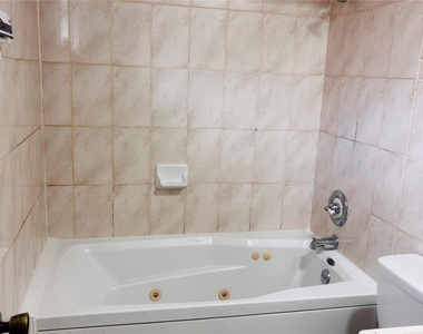 8343 Sterlingshire Street - Photo Thumbnail 10
