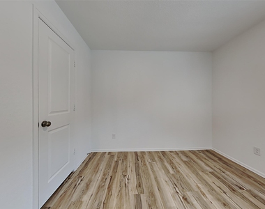 27022 Winward Creek Trail - Photo Thumbnail 11
