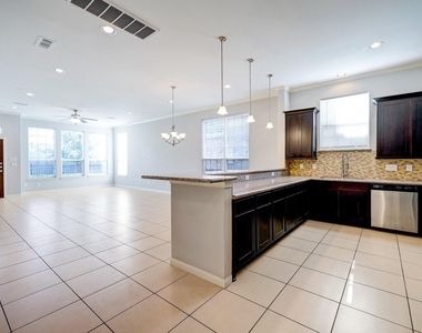 2727 Misty Heath Lane - Photo Thumbnail 17
