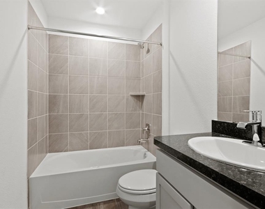 14207 Yellow Jacket Ct - Photo Thumbnail 12