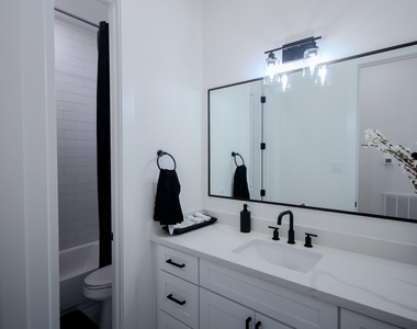 3613 Rosalie Street - Photo Thumbnail 11