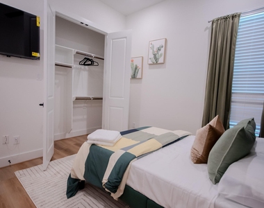 3613 Rosalie Street - Photo Thumbnail 8