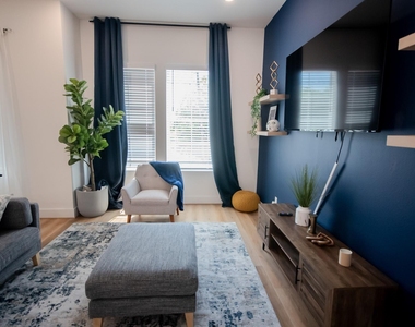 3613 Rosalie Street - Photo Thumbnail 1