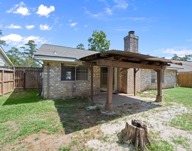 7415 Creekfield Drive - Photo Thumbnail 3
