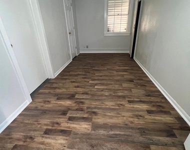 7017 2nd Street - Photo Thumbnail 13