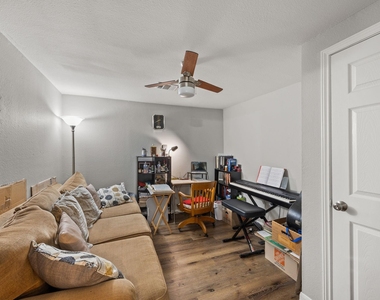 1211 Trimm Avenue - Photo Thumbnail 14